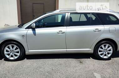 Универсал Toyota Avensis 2004 в 