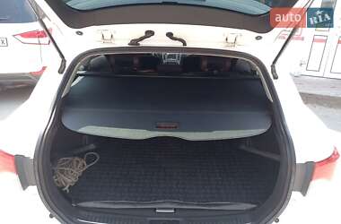 Универсал Toyota Avensis 2012 в 