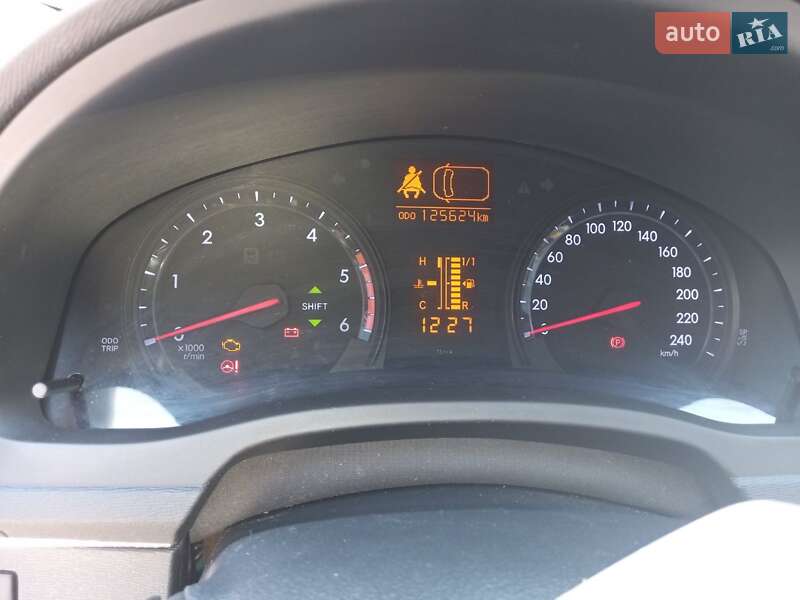 Универсал Toyota Avensis 2012 в Черкассах