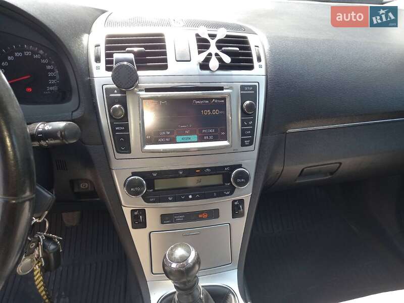 Универсал Toyota Avensis 2012 в Черкассах