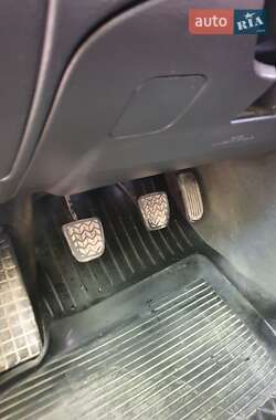 Универсал Toyota Avensis 2003 в 