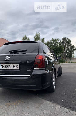 Універсал Toyota Avensis 2005 в Звягелі