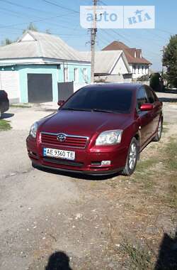 Ліфтбек Toyota Avensis 2004 в Дніпрі