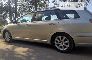 Универсал Toyota Avensis 2006 в Крыжополе