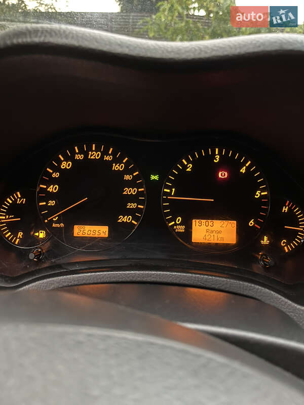 Універсал Toyota Avensis 2007 в Дніпрі