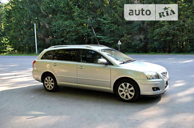 Універсал Toyota Avensis 2008 в Хмільнику