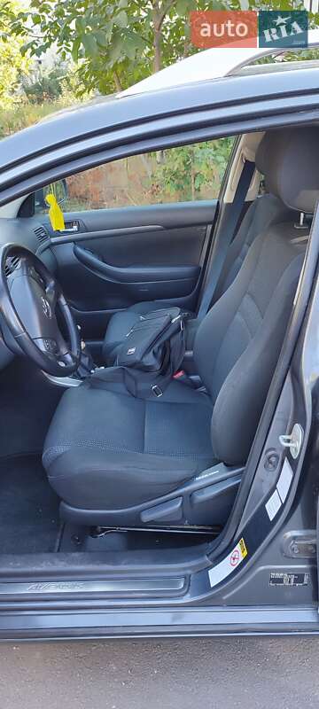 Універсал Toyota Avensis 2007 в Кременці