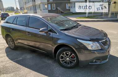 Универсал Toyota Avensis 2011 в Львове