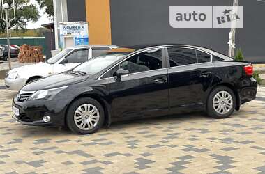 Седан Toyota Avensis 2015 в 