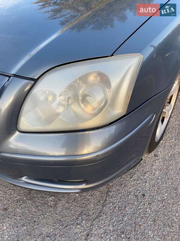 Универсал Toyota Avensis 2003 в Житомире