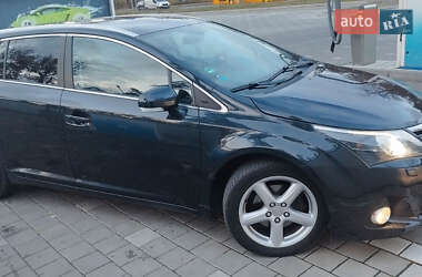 Универсал Toyota Avensis 2011 в Умани