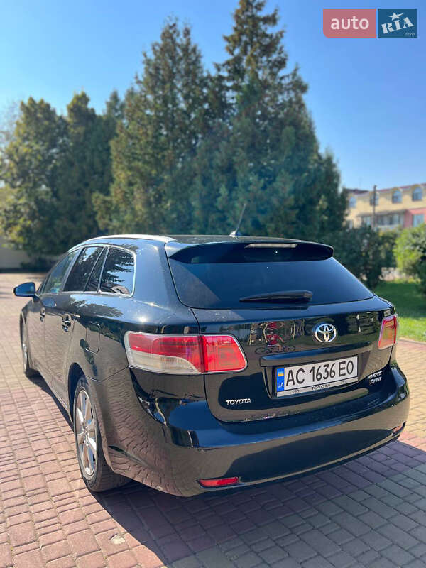 Универсал Toyota Avensis 2009 в Луцке