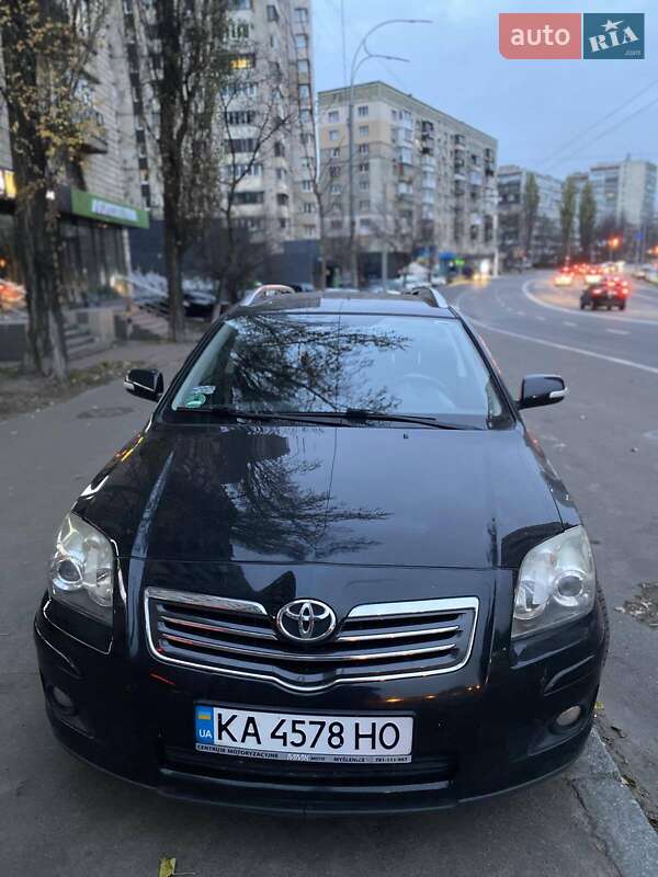 Универсал Toyota Avensis 2008 в Киеве