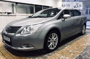 Седан Toyota Avensis 2010 в Одессе