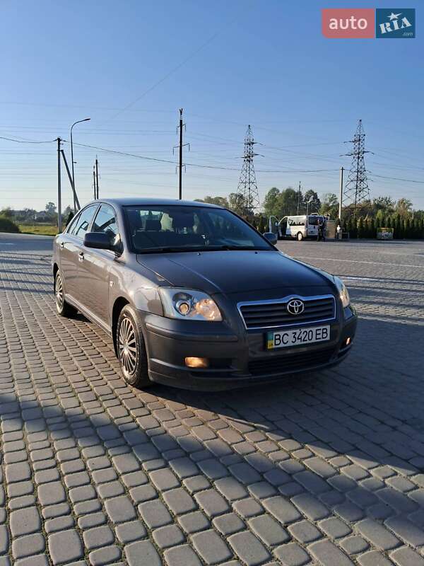 Седан Toyota Avensis 2006 в Львові