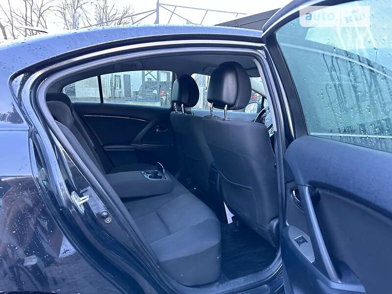 Седан Toyota Avensis 2010 в Киеве фото 16 Седан Toyota Avensis 2010 в Киеве