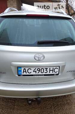 Универсал Toyota Avensis 2004 в Луцке