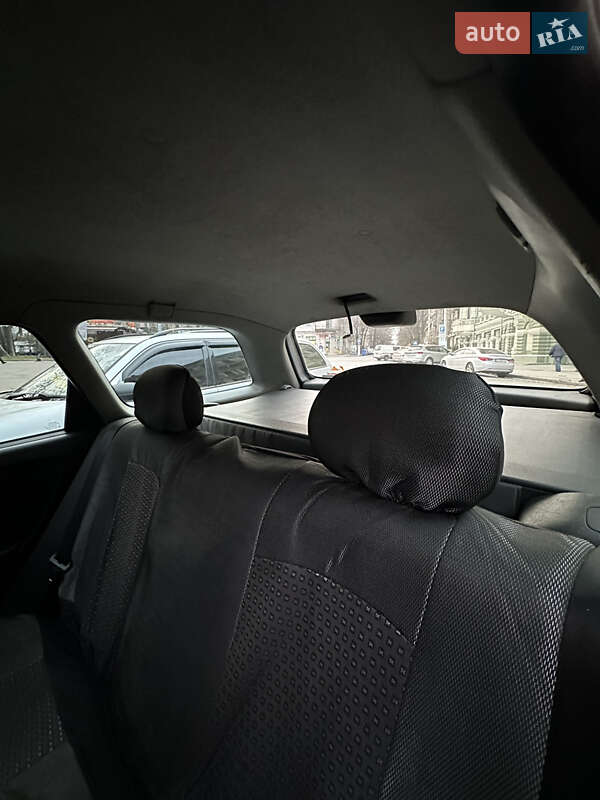 Универсал Toyota Avensis 2000 в Одессе