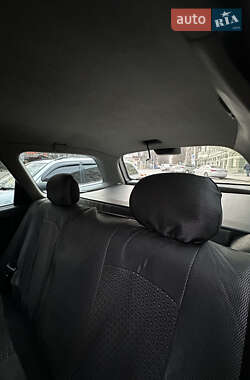 Універсал Toyota Avensis 2000 в 