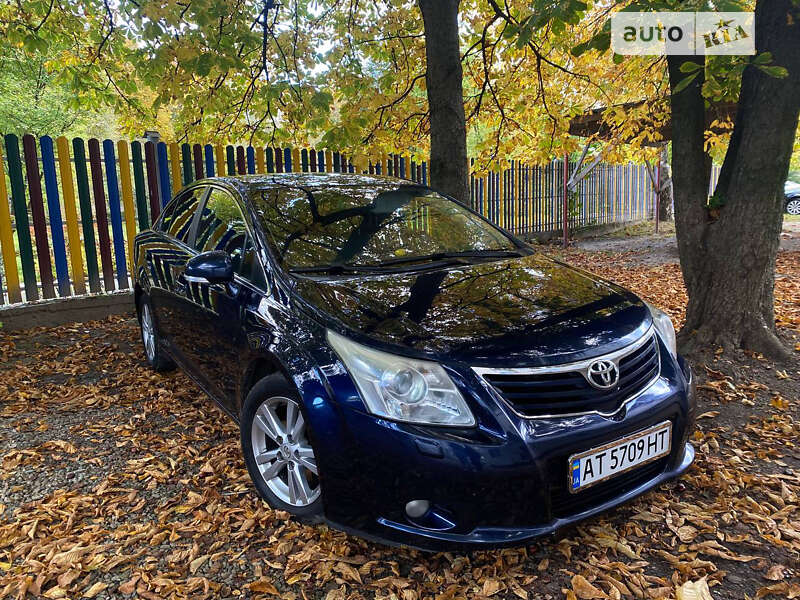 Седан Toyota Avensis 2009 в Калуші