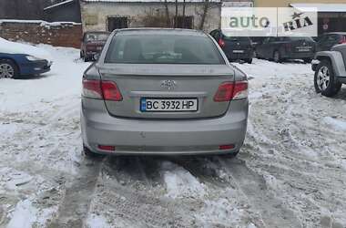 Седан Toyota Avensis 2011 в Львове