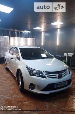 Седан Toyota Avensis 2014 в Львові
