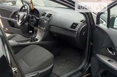Toyota Avensis 2009
