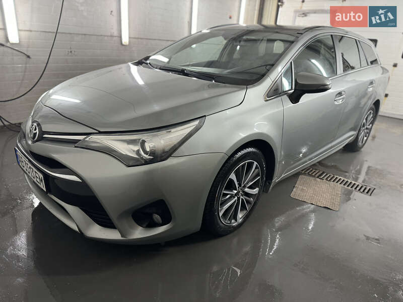 Toyota Avensis 2016
