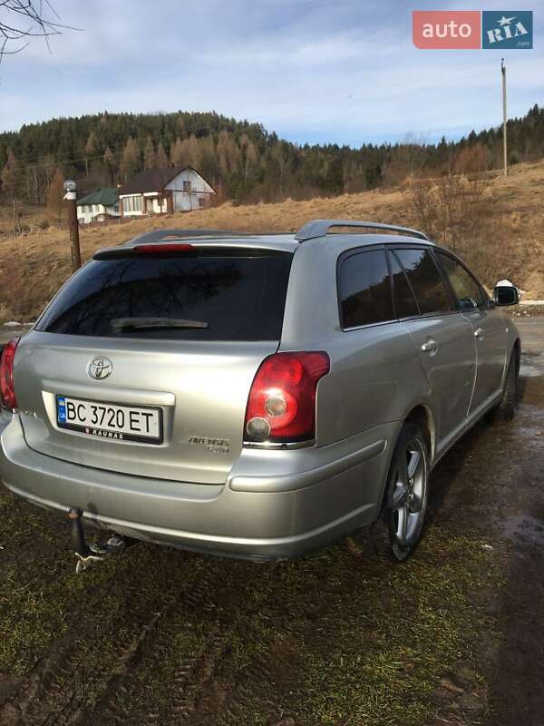 Універсал Toyota Avensis 2006 в Бориславі