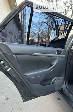 Универсал Toyota Avensis 2006 в 