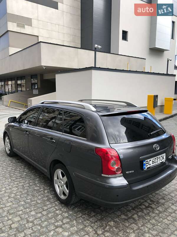 Універсал Toyota Avensis 2006 в Львові