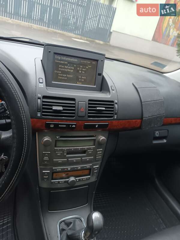 Універсал Toyota Avensis 2003 в Рівному