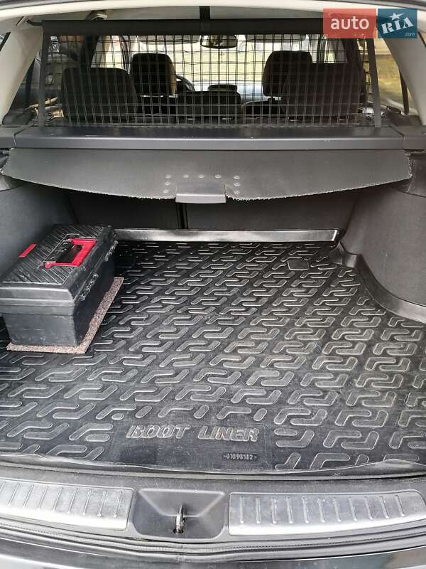 Универсал Toyota Avensis 2004 в Ивано-Франковске