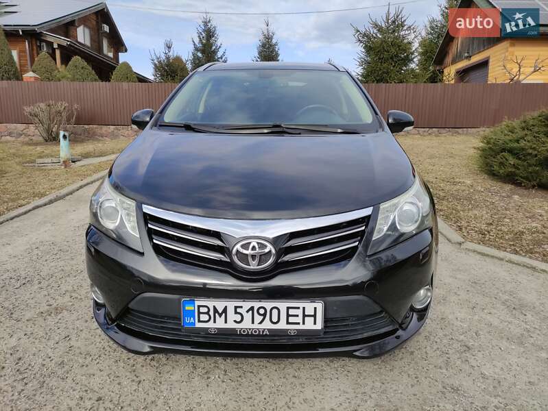 Универсал Toyota Avensis 2013 в Конотопе