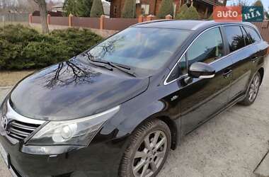 Универсал Toyota Avensis 2013 в Конотопе