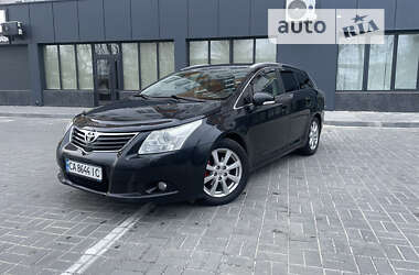 Універсал Toyota Avensis 2010 в Черкасах