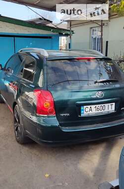 Універсал Toyota Avensis 2004 в Черкасах