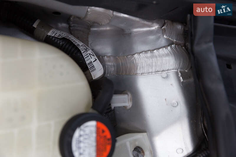 Седан Toyota Avensis 2015 в Дрогобыче