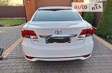 Седан Toyota Avensis 2013 в Вінниці