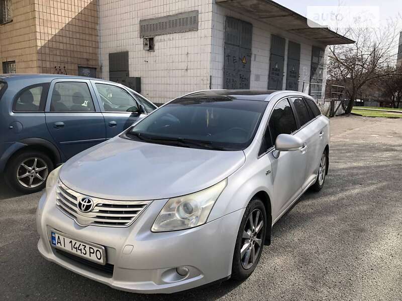 Универсал Toyota Avensis 2010 в Броварах