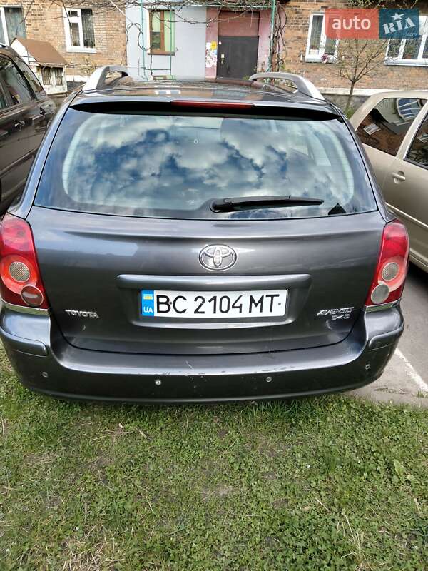 Универсал Toyota Avensis 2008 в Шептицькому