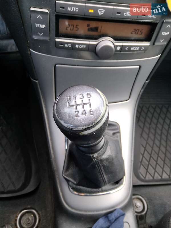 Универсал Toyota Avensis 2008 в Шептицькому