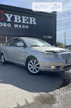 Седан Toyota Avensis 2004 в Дрогобичі