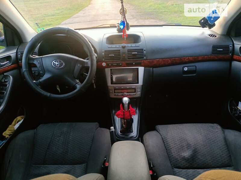 Универсал Toyota Avensis 2004 в Белой Церкви