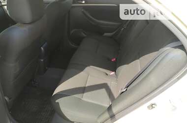 Лифтбек Toyota Avensis 2007 в Теплодаре