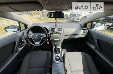 Седан Toyota Avensis 2010 в Одессе