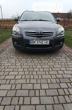 Універсал Toyota Avensis 2007 в Дубні