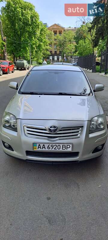 Toyota Avensis 2006