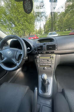 Универсал Toyota Avensis 2004 в Киеве