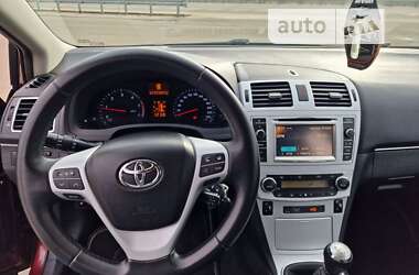 Універсал Toyota Avensis 2013 в Києві